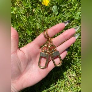 Louis Vuitton clasps set of 2